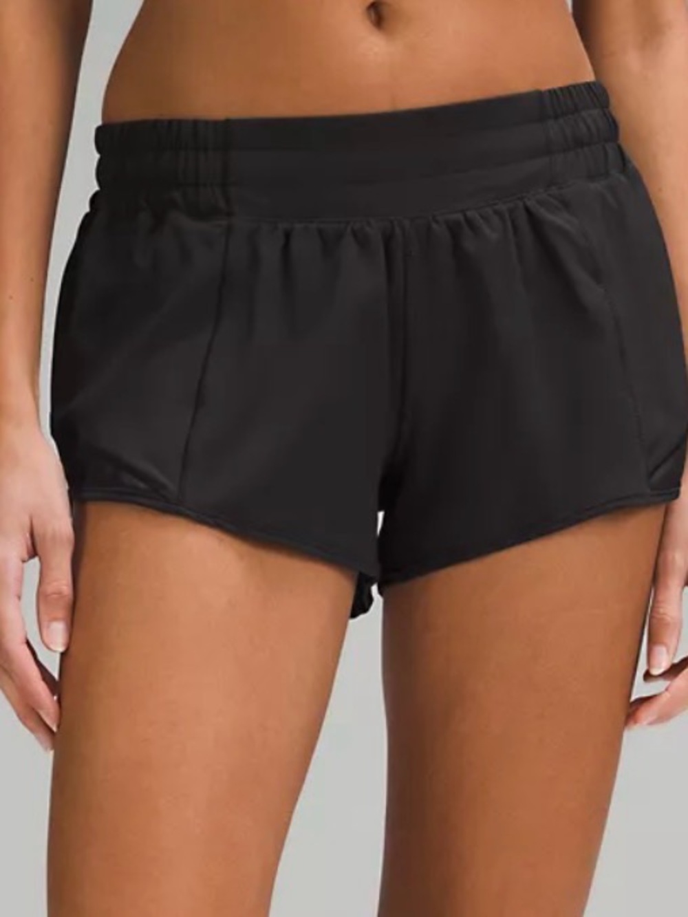 lululemon Hotty Hot Low-Rise Lined Short 2.5”